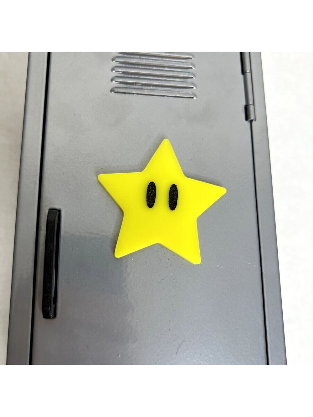 Super Mario Power Star Magnet